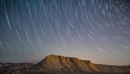 九游体育官网入口-马刺继续尝试阵容搭配寻找最优解，马刺队引援